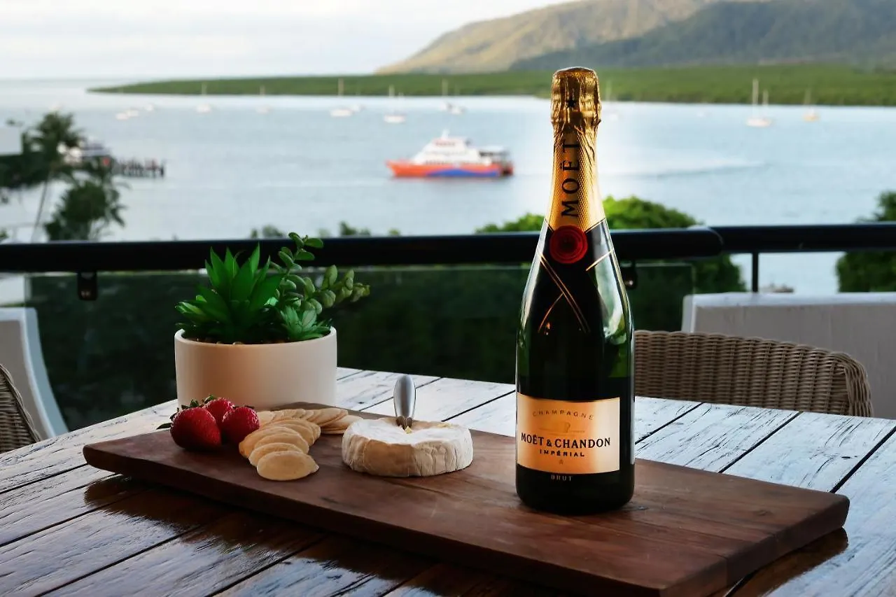 Apartament Luxury Oceanview Penthouse Cairns City